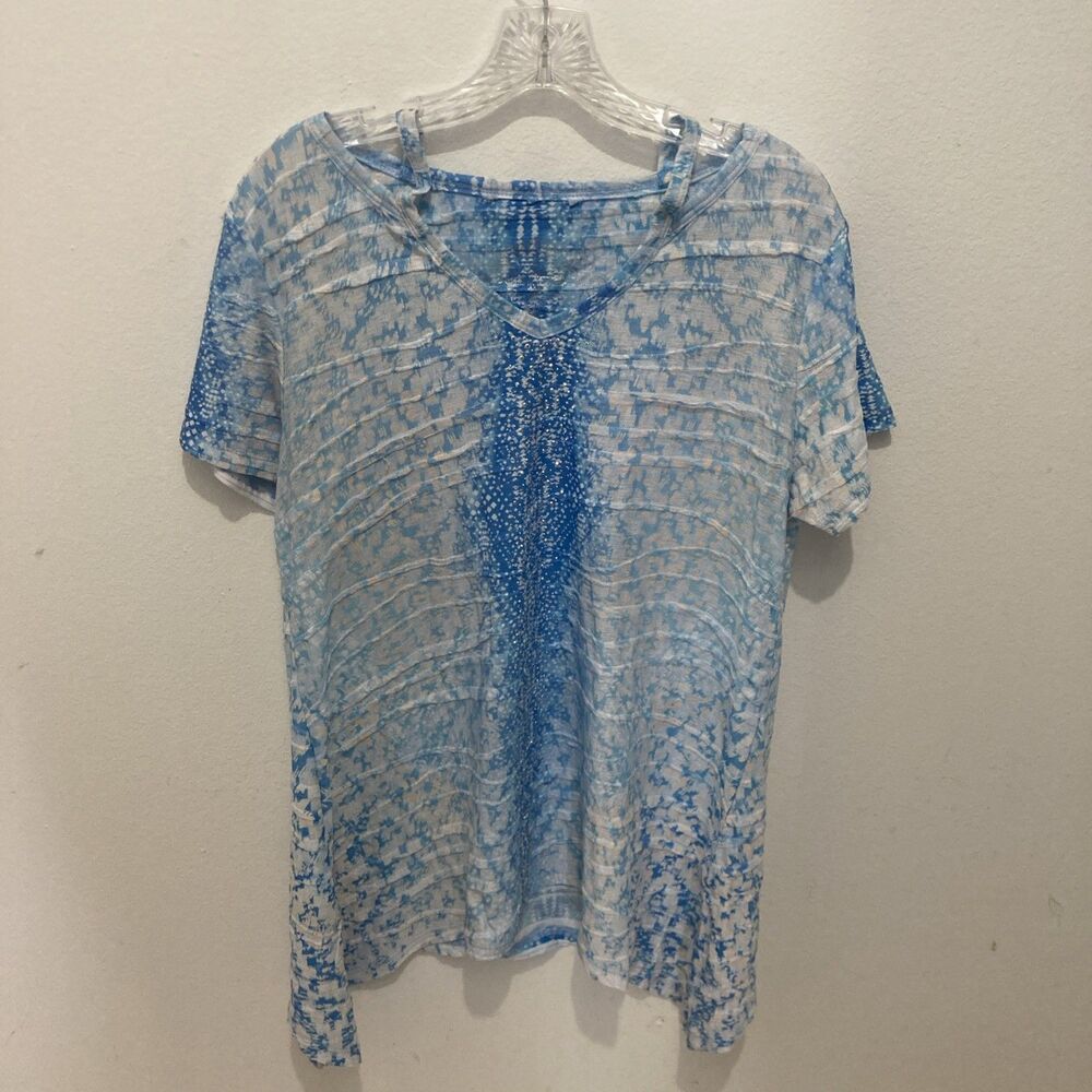 LIZ CLAIBORNE blue white geometric rhinestones short sleeve shark bite hem top L